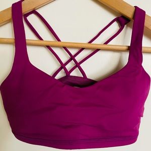 Lululemon Sports Bra (pad insert included)